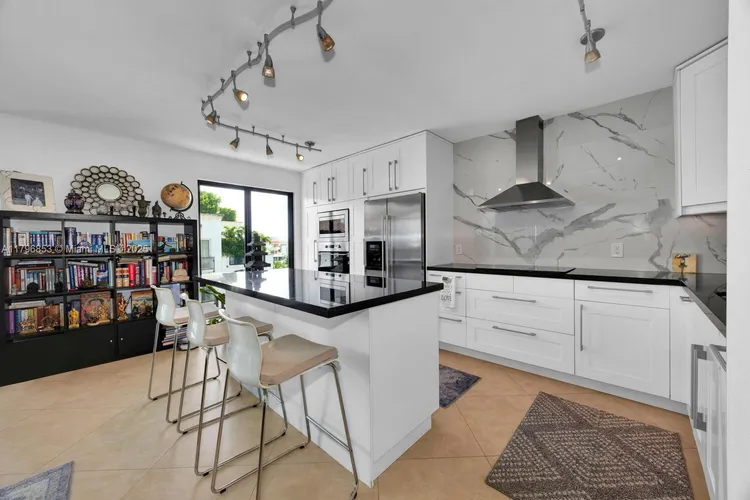 1600 South Bayshore Lane #8D image #6