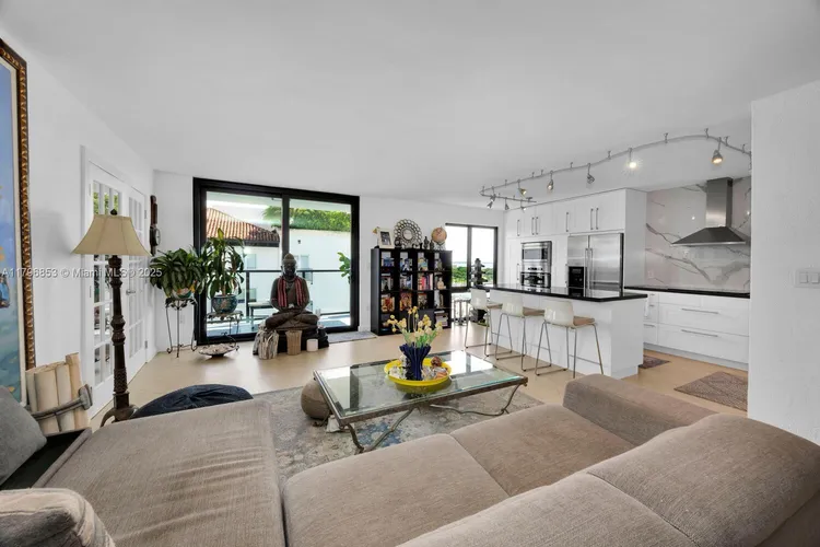 1600 South Bayshore Lane #8D image #8