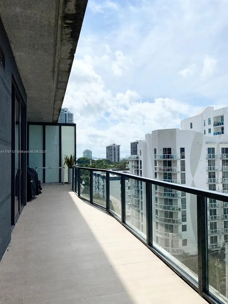 Cassa Brickell #903 image #11