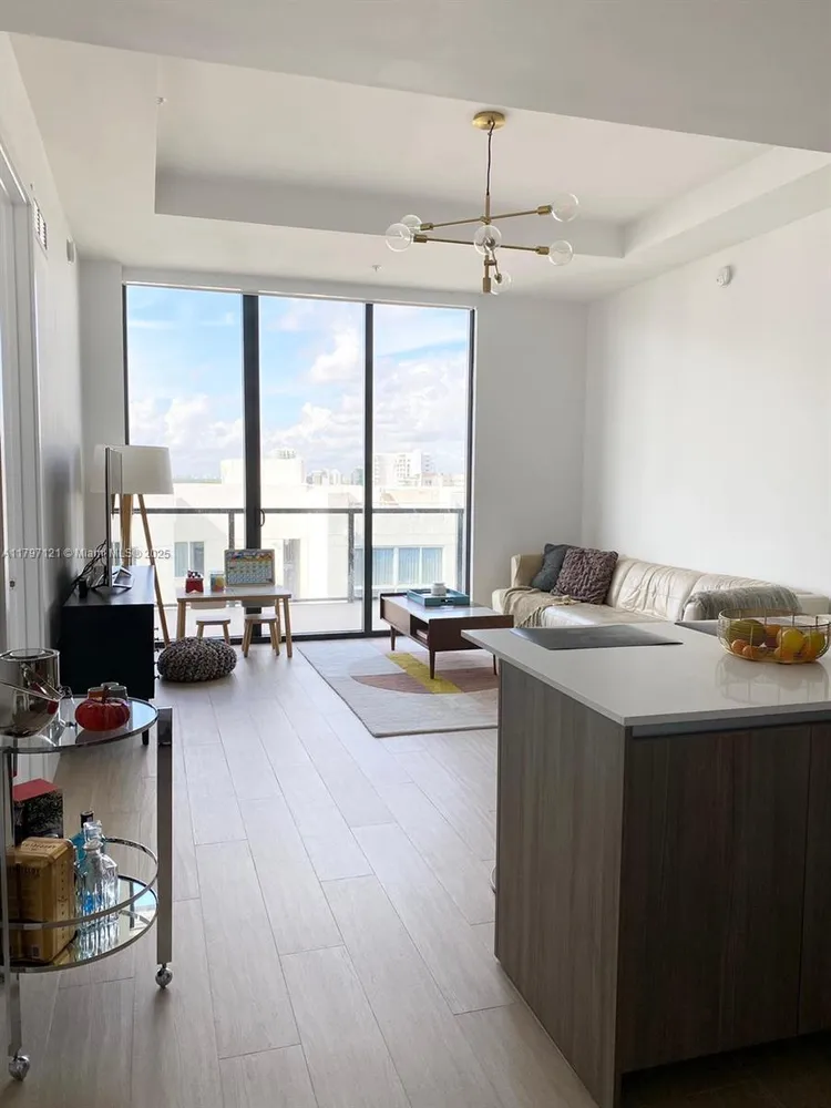 Cassa Brickell #903 image #8