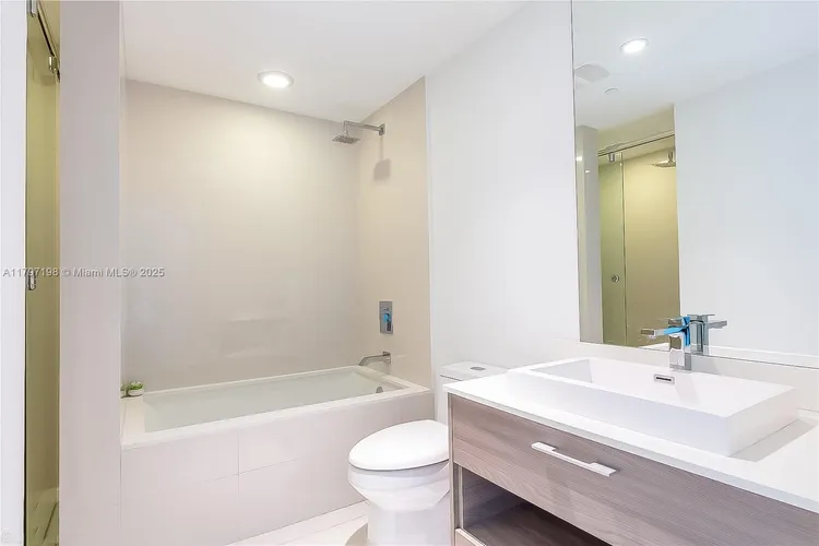 Dua Miami (SLS Hotel and Residences) #2209 image #13