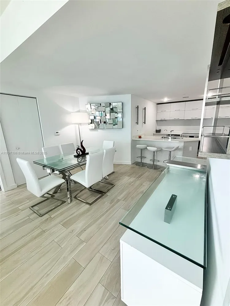 Dua Miami (SLS Hotel and Residences) #2209 image #8