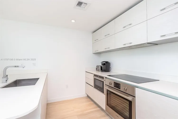 Dua Miami (SLS Hotel and Residences) #2209 image #9