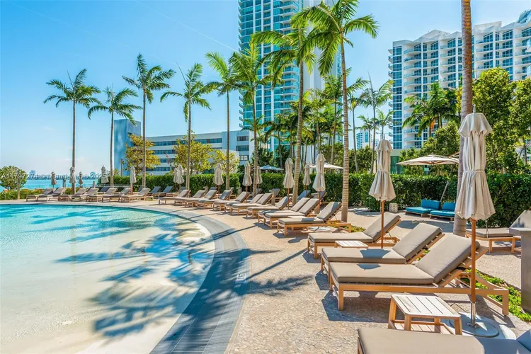 Gran Paraiso #1802 image #18