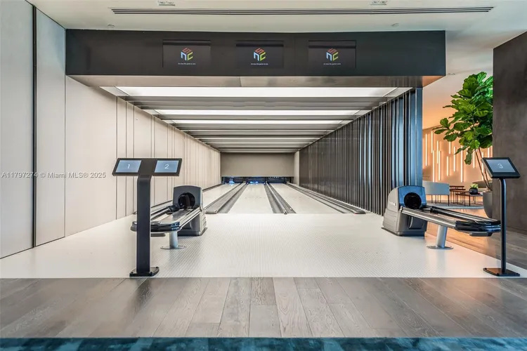 Gran Paraiso #1802 image #32