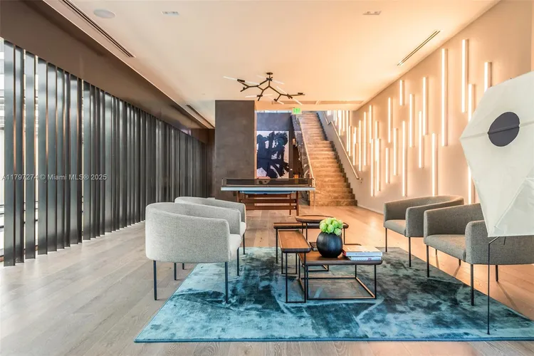 Gran Paraiso #1802 image #35