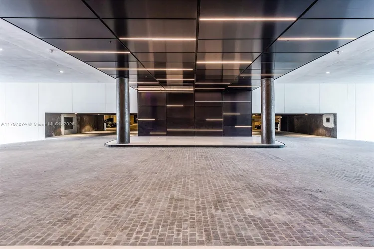 Gran Paraiso #1802 image #39