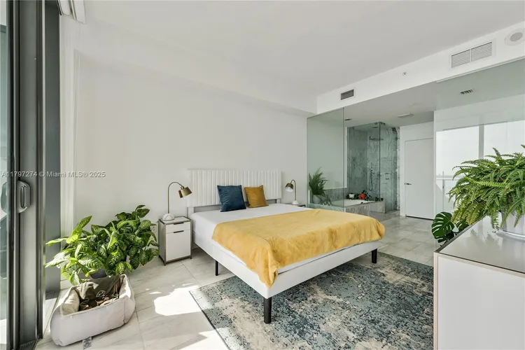 Gran Paraiso #1802 image #6