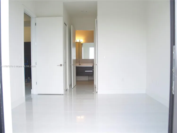 Merrick Manor #313 image #11