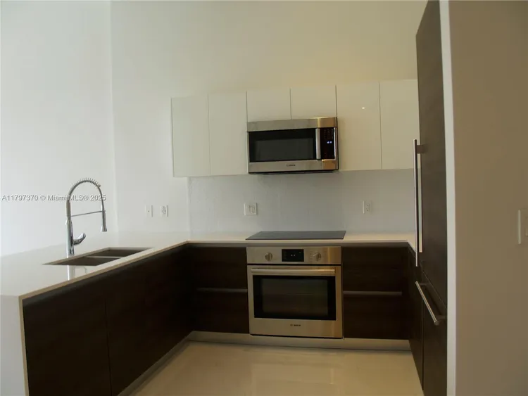 Merrick Manor #313 image #16