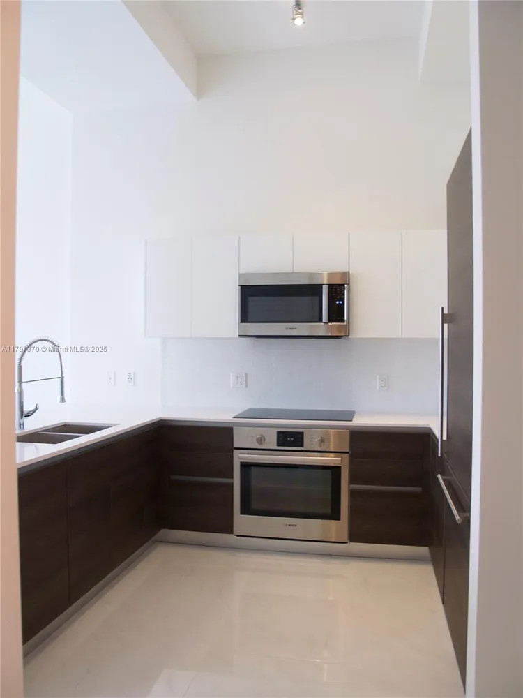 Merrick Manor #313 image #17