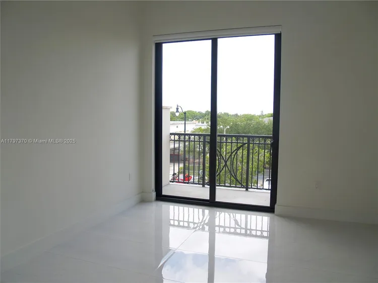 Merrick Manor #313 image #6