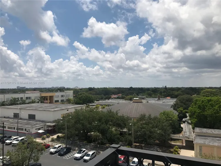 Merrick Manor #313 image #9