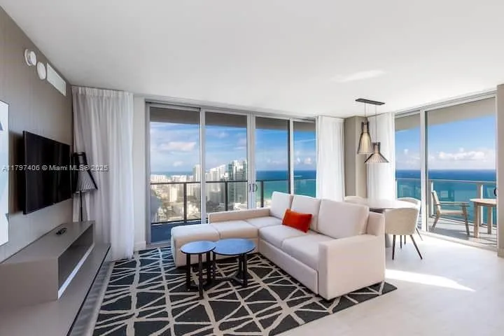 Hyde Beach House #T3501 image #30