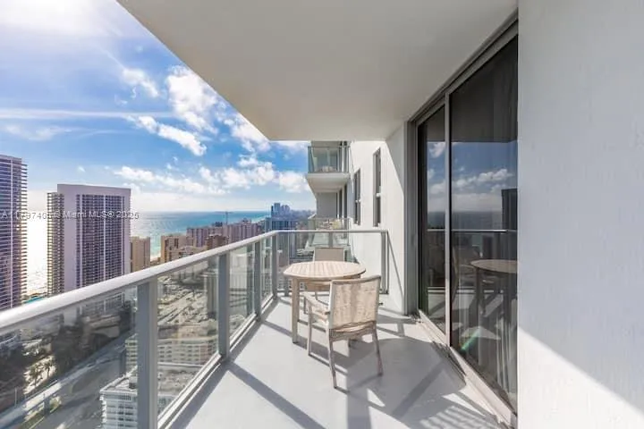 Hyde Beach House #T3501 image #8