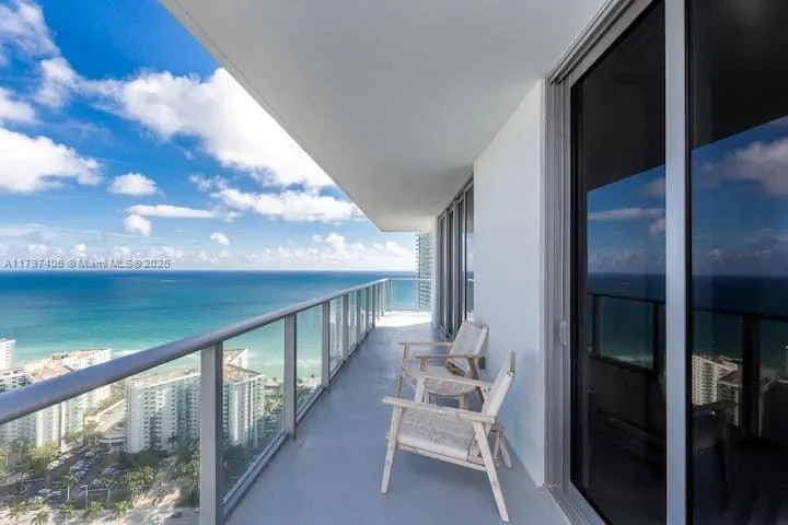 Hyde Beach House #T3501 image #9