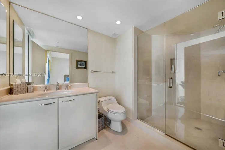 Porto Vita South Tower #2204 image #26