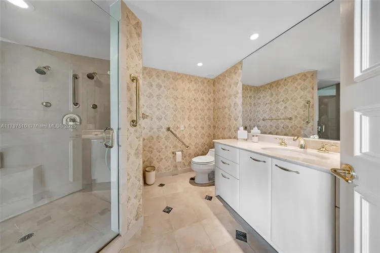 Porto Vita South Tower #2204 image #27