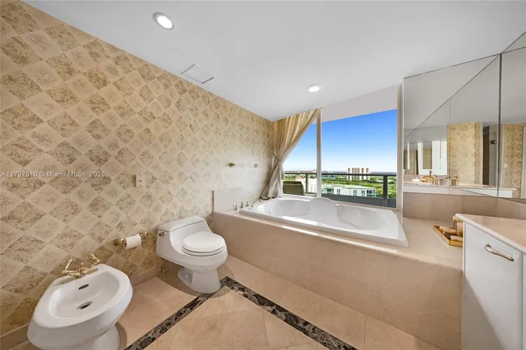 Porto Vita South Tower #2204 image #29