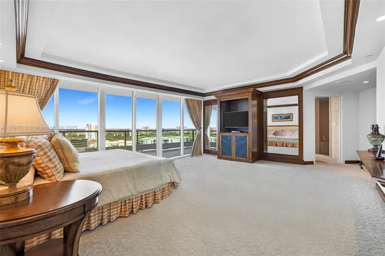 Porto Vita South Tower #2204 image #33