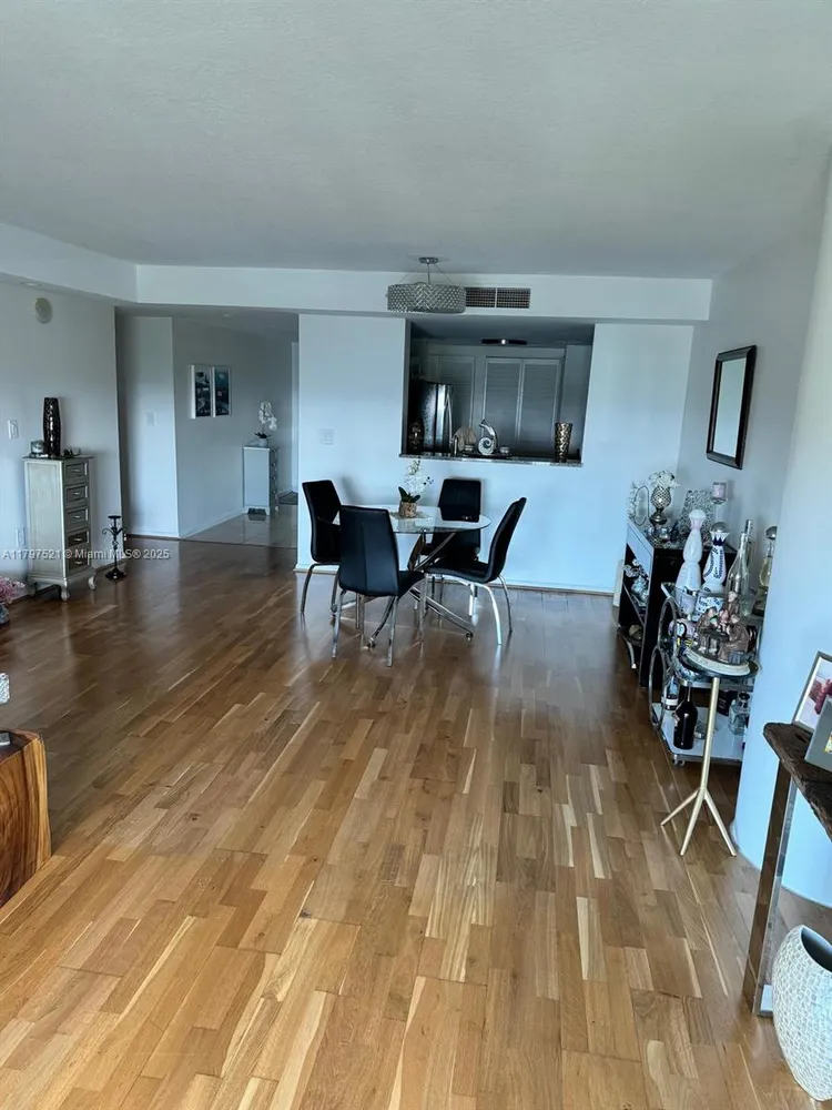 Skyline On Brickell #2401 image #10