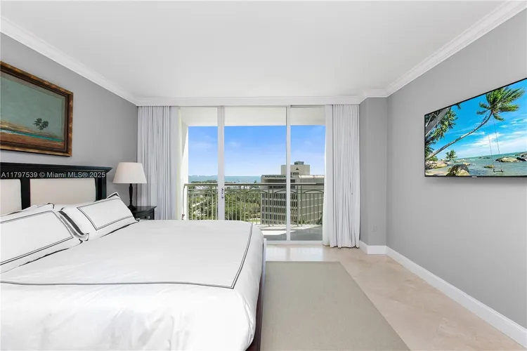 Ritz-Carlton Coconut Grove #902 image #16