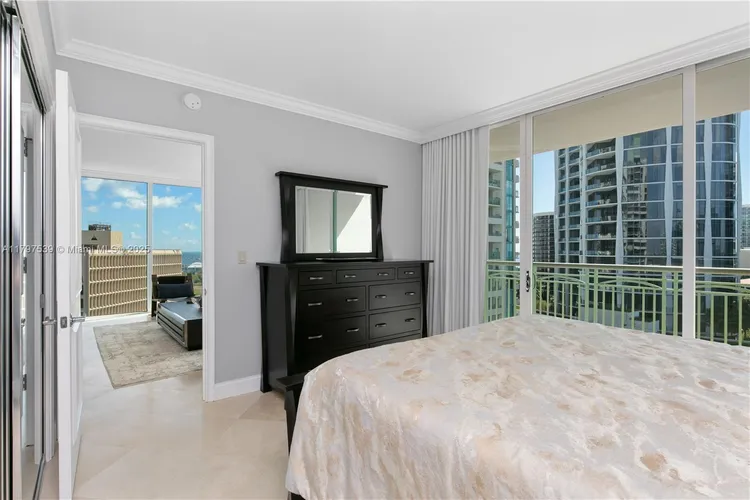 Ritz-Carlton Coconut Grove #902 image #30