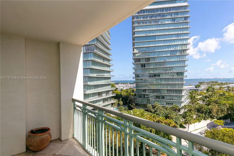 Ritz-Carlton Coconut Grove #902 image #39