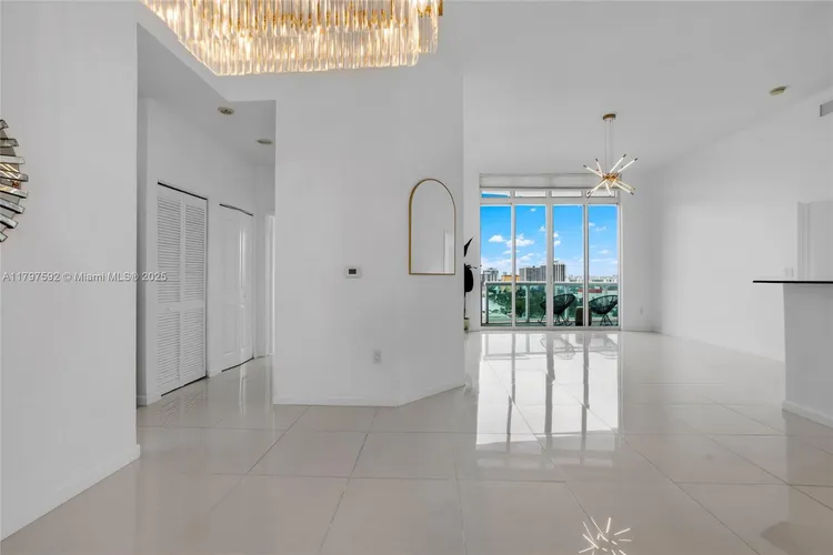 360 Condo #1208 image #12