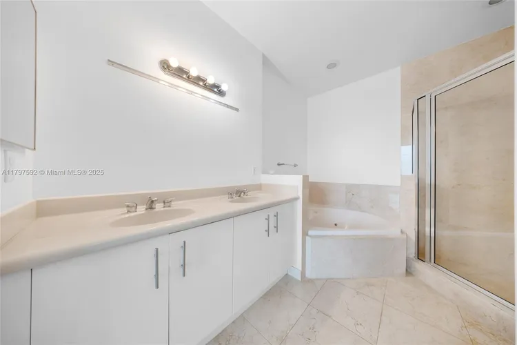 360 Condo #1208 image #15