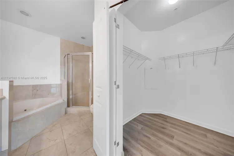 360 Condo #1208 image #19