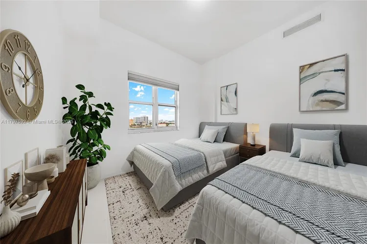 360 Condo #1208 image #6