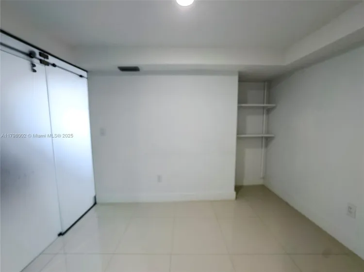 The Ivory #405 image #19