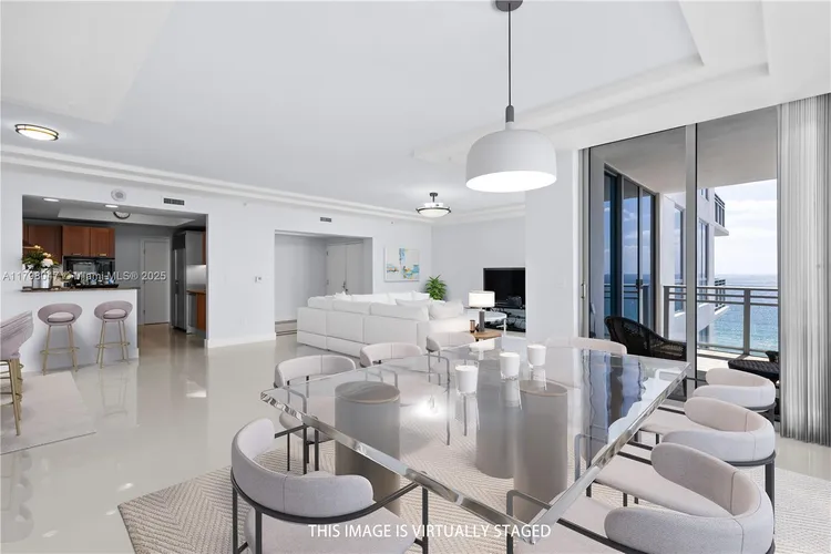 Diplomat Residences #1104 image #39