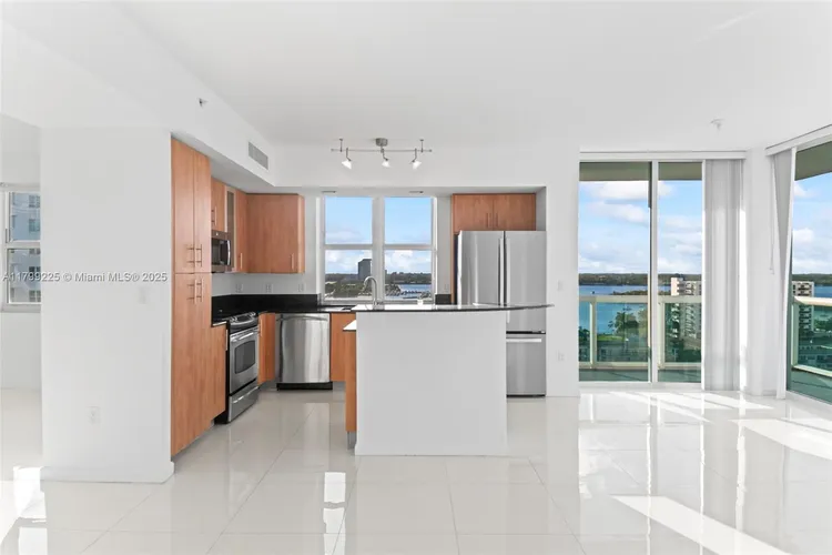 360 Condo #1105 image #11