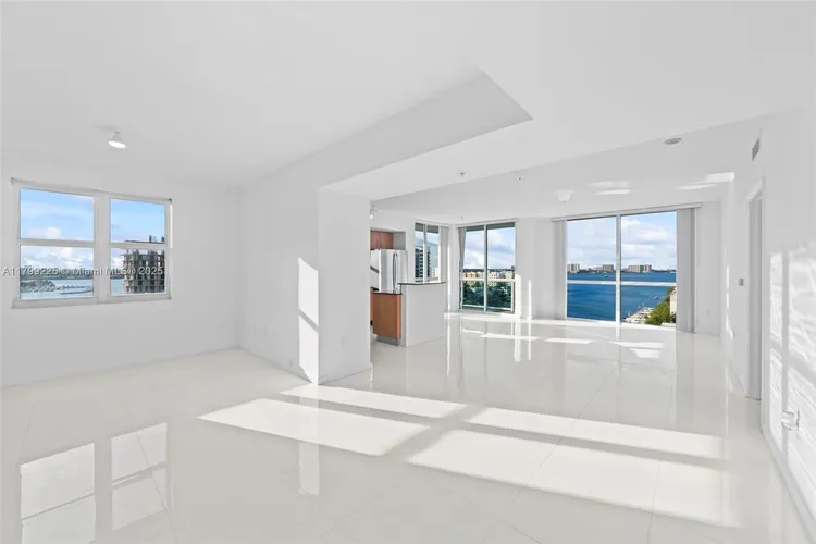 360 Condo #1105 image #14