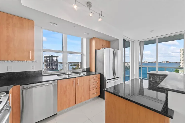 360 Condo #1105 image #15