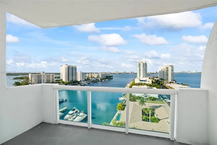 360 Condo #1105 image #27