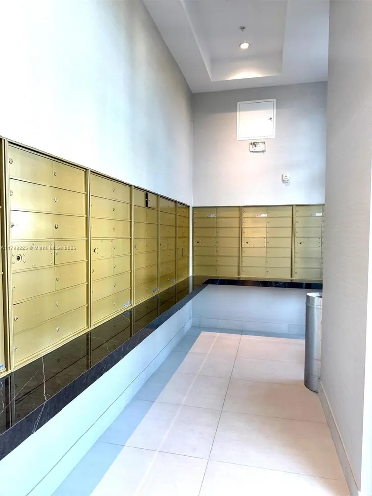 360 Condo #1105 image #33