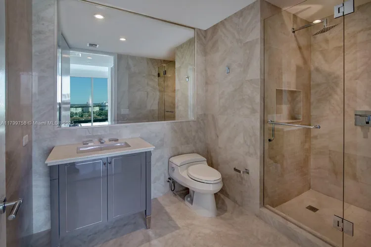 Fendi Chateau Residences #1004 image #14