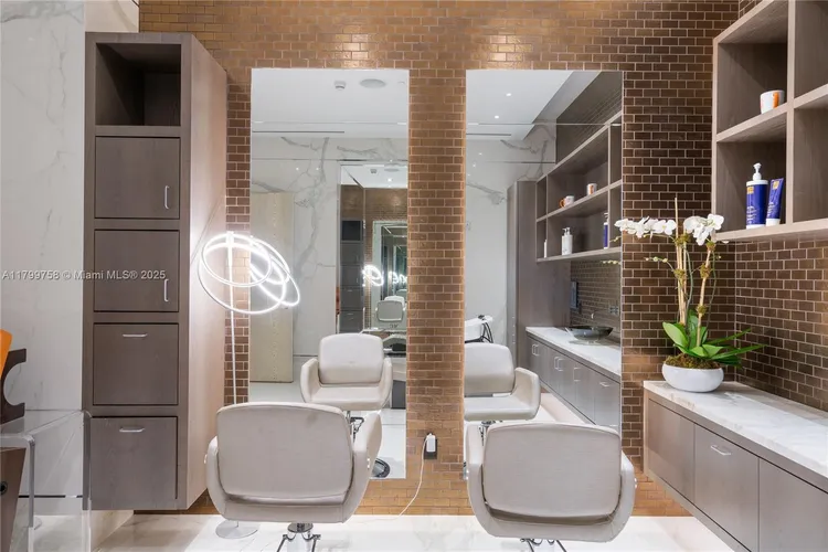 Fendi Chateau Residences #1004 image #28