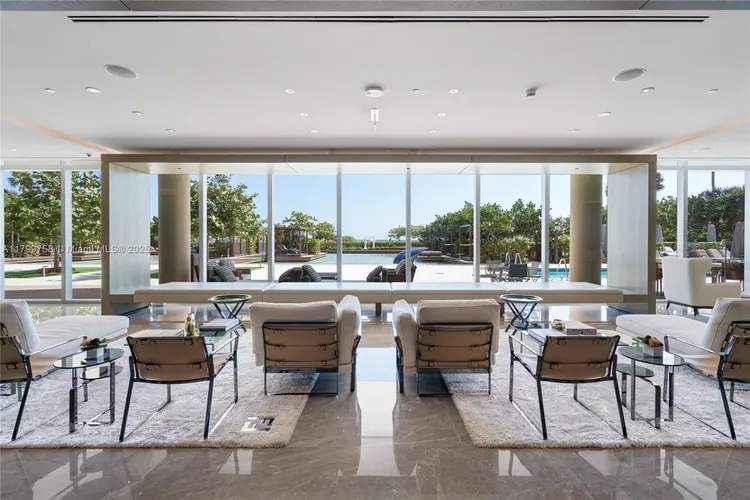 Fendi Chateau Residences #1004 image #33