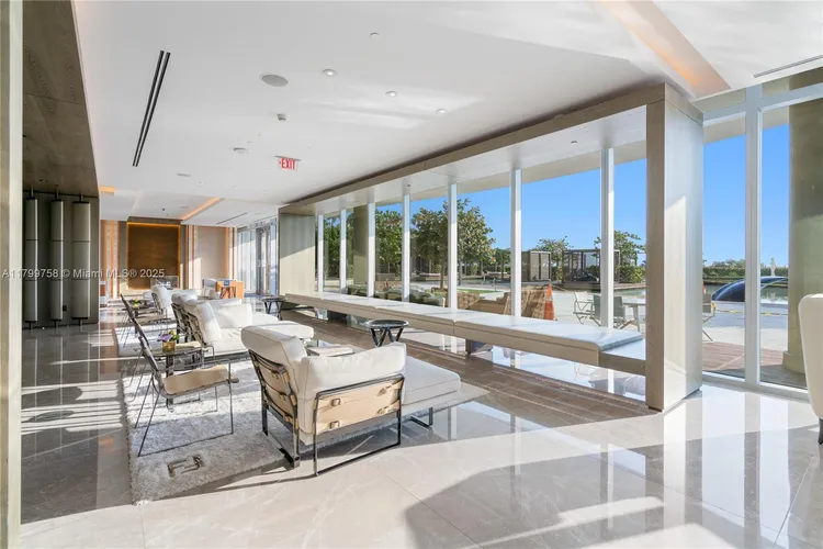 Fendi Chateau Residences #1004 image #38