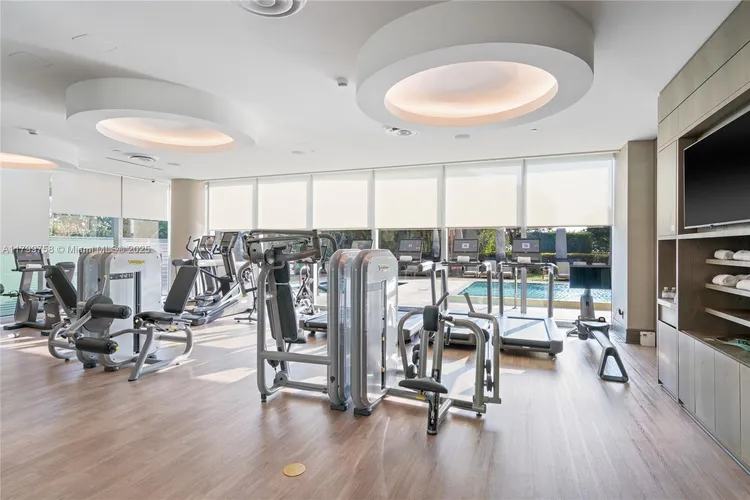 Fendi Chateau Residences #1004 image #43