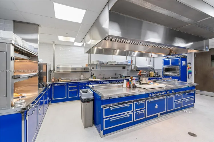 Fendi Chateau Residences #1004 image #54