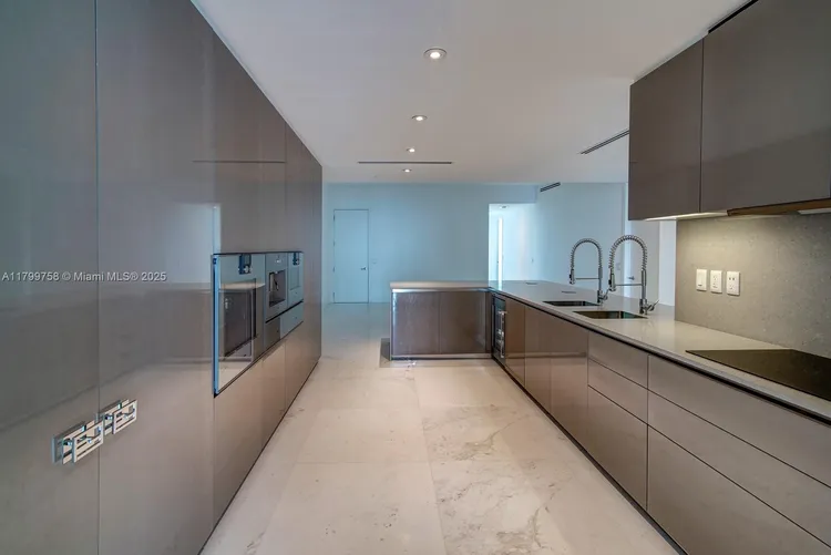 Fendi Chateau Residences #1004 image #7