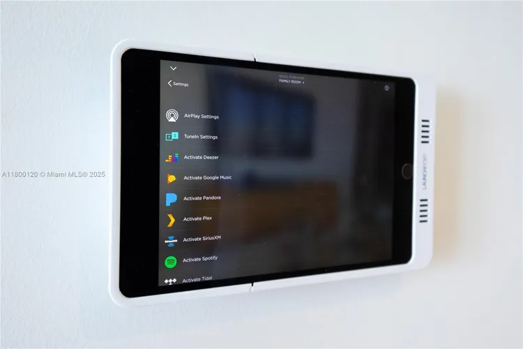 Echo Brickell #1906 image #15