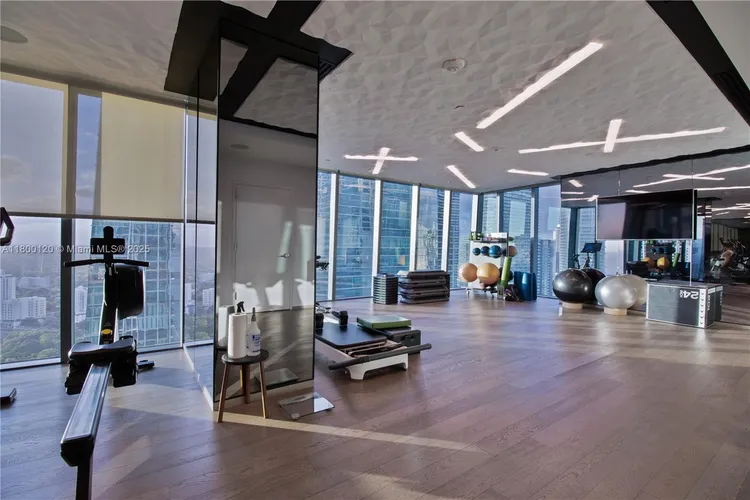 Echo Brickell #1906 image #26