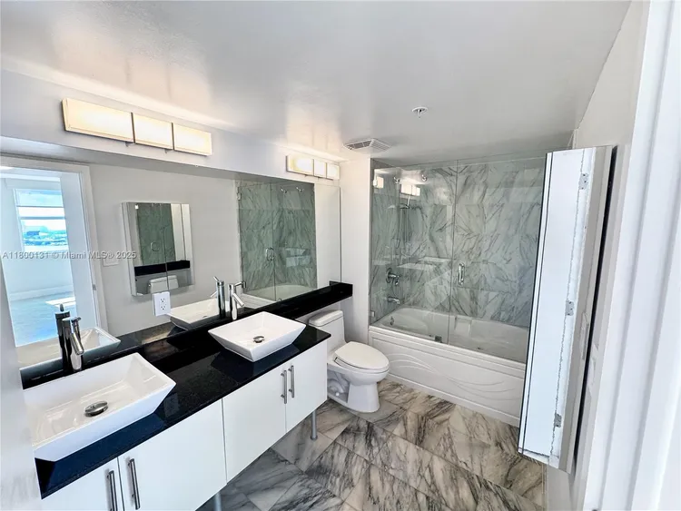 Brickell on the River North #3204 image #18