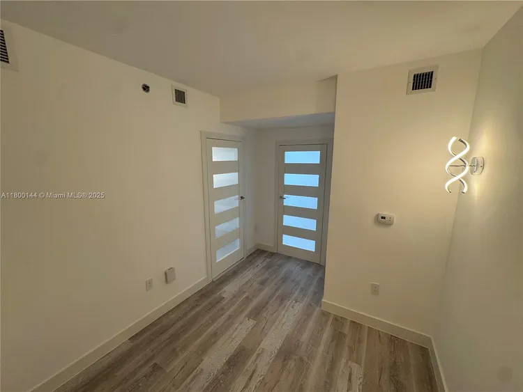 50 Biscayne #504 image #24